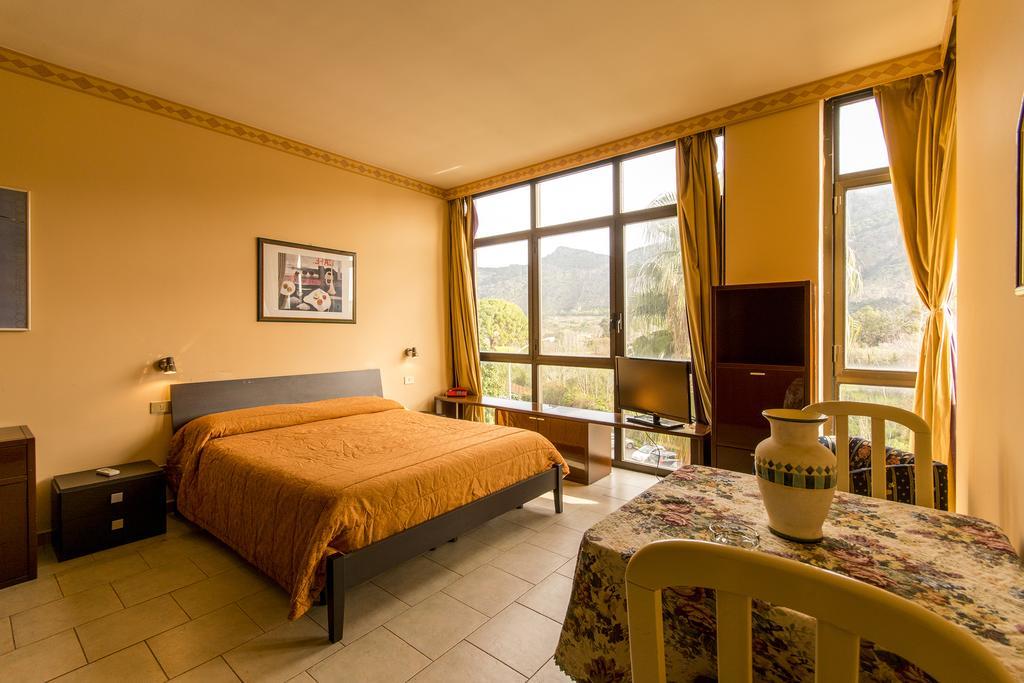 Case Vacanza Cleotto Palermo Room photo